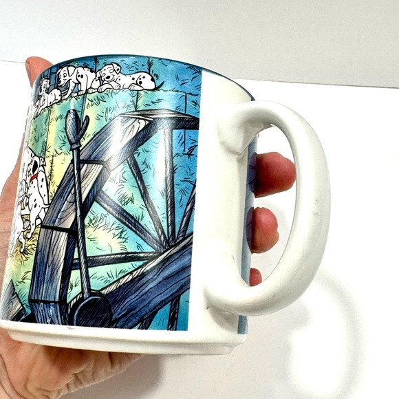 DISNEY 101 DALMATIONS COFFEE MUG - Picture 4 of 9